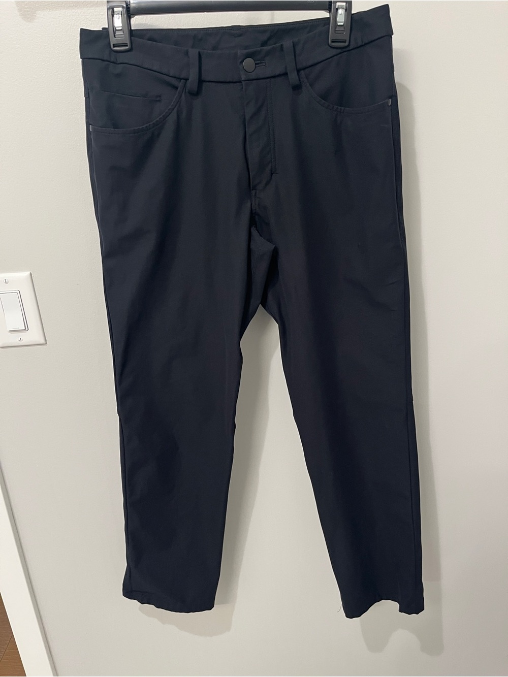 Lululemon Men's ABC Black Slim Fit Chinos